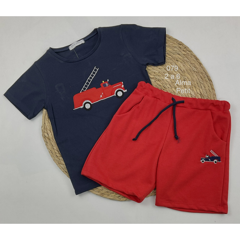 Conjunto niño camiseta camión bomberos y pantalón rojo