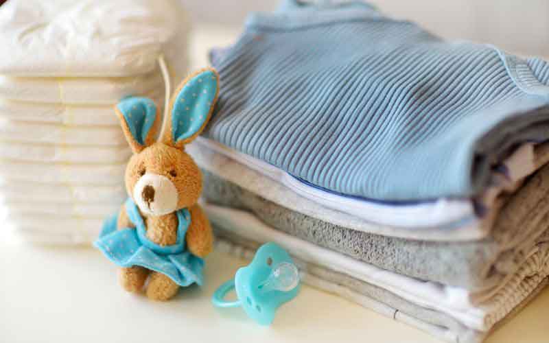 Consejos de Ropa y Accesorios para Bebés Recién Nacidos