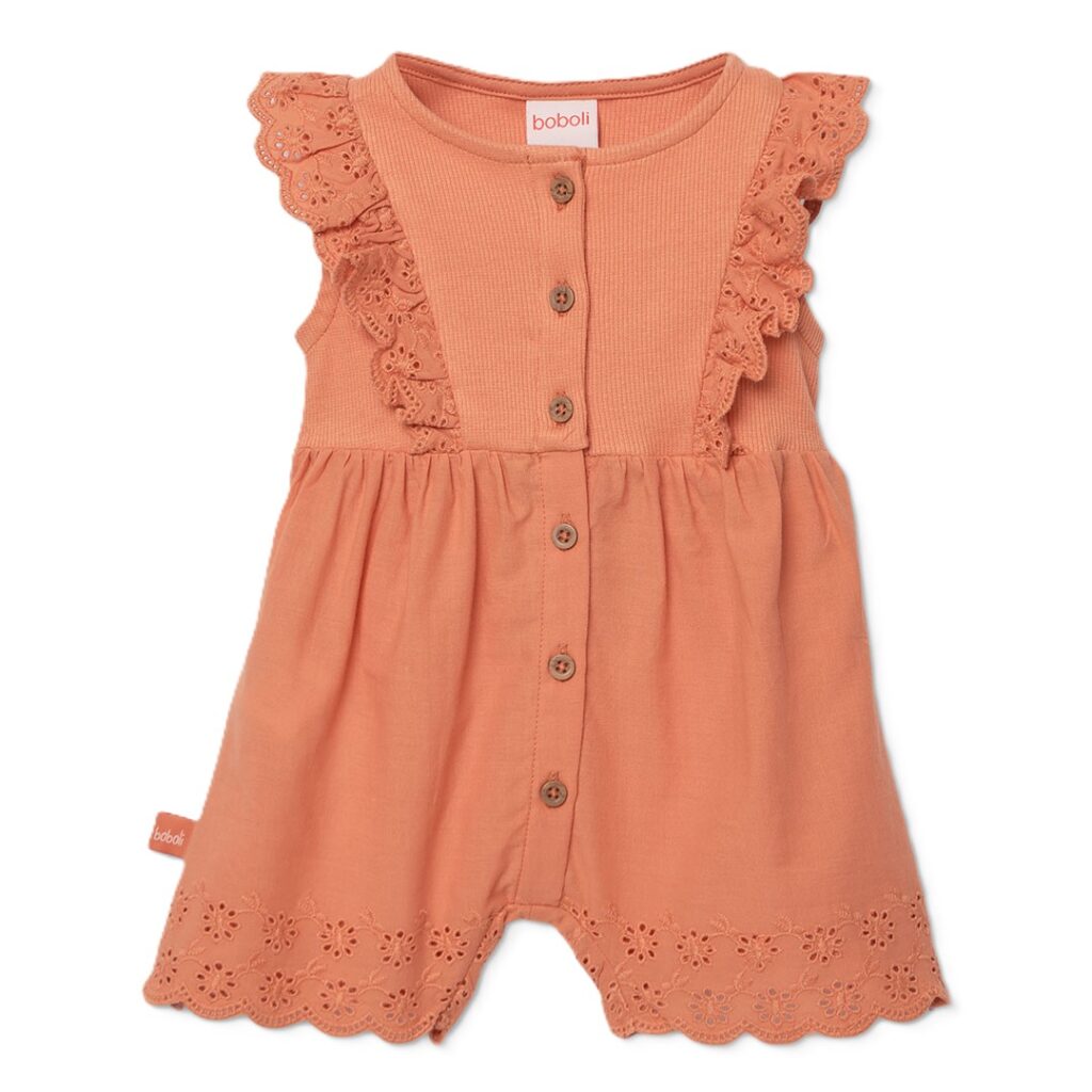 Mono bebe niña con bordados y abertura delantera color caramelo 123039